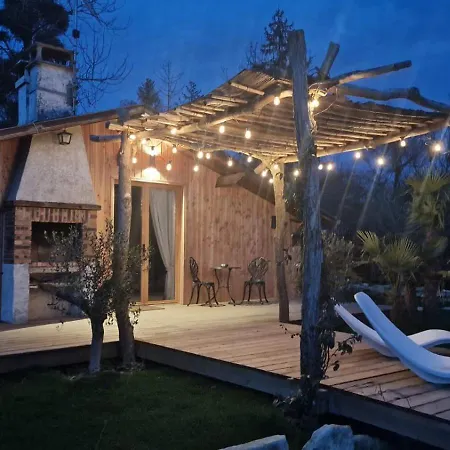 펜션 Kaebane 54, Avec Au Bord De L'eau Prouilly