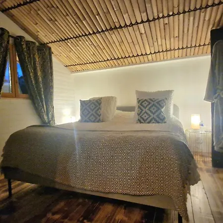 Kaebane 54, Avec Au Bord De L'eau * Prouilly