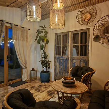 Kaebane 54, Avec Au Bord De L'eau Prouilly