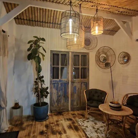 Kaebane 54, Avec Au Bord De L'eau 펜션 *